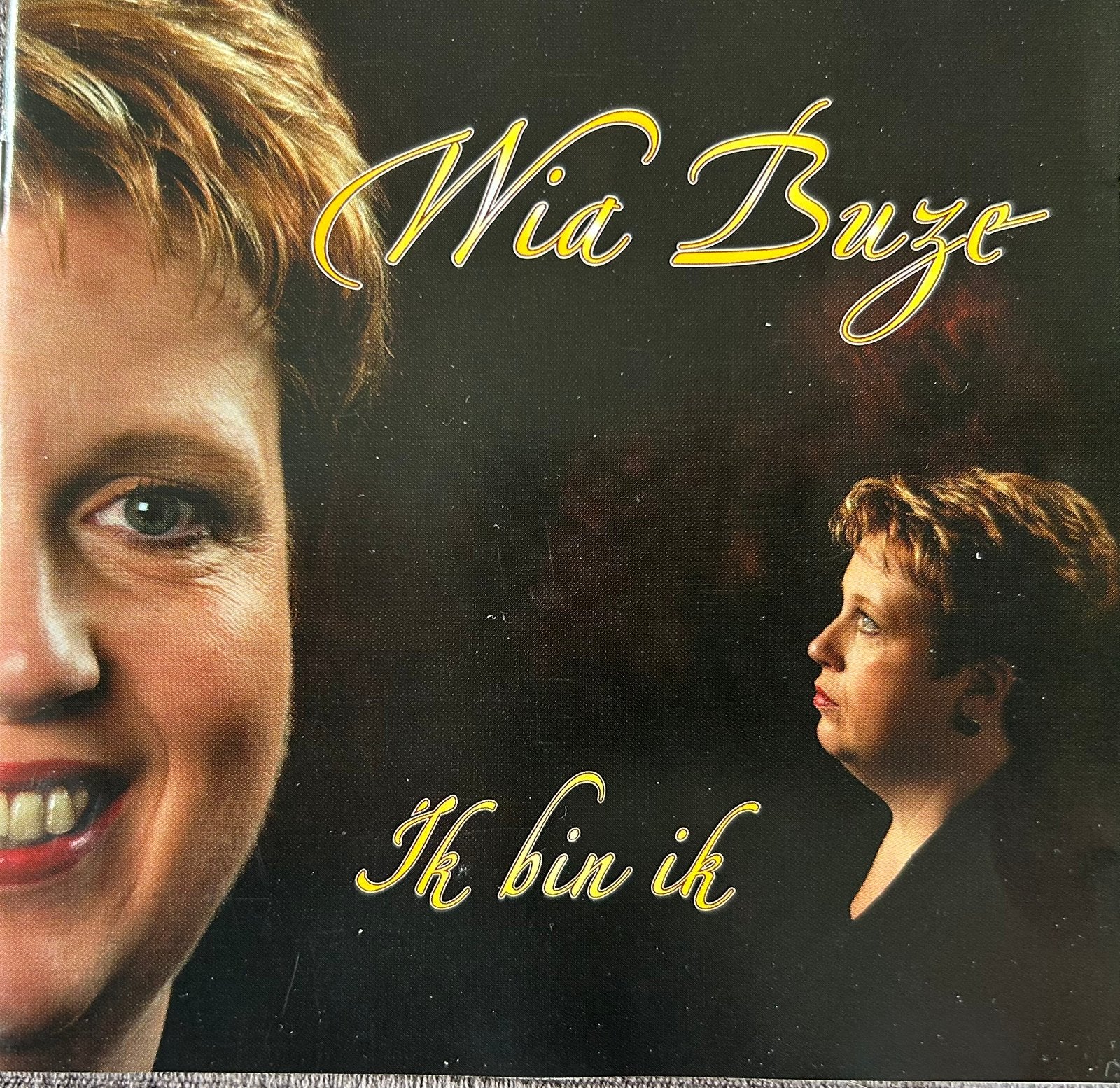 Wia Buze - Ik bin ik - groningen dialect, Ophalen of Verzenden, Zo goed als nieuw, Streekmuziek, Digipak