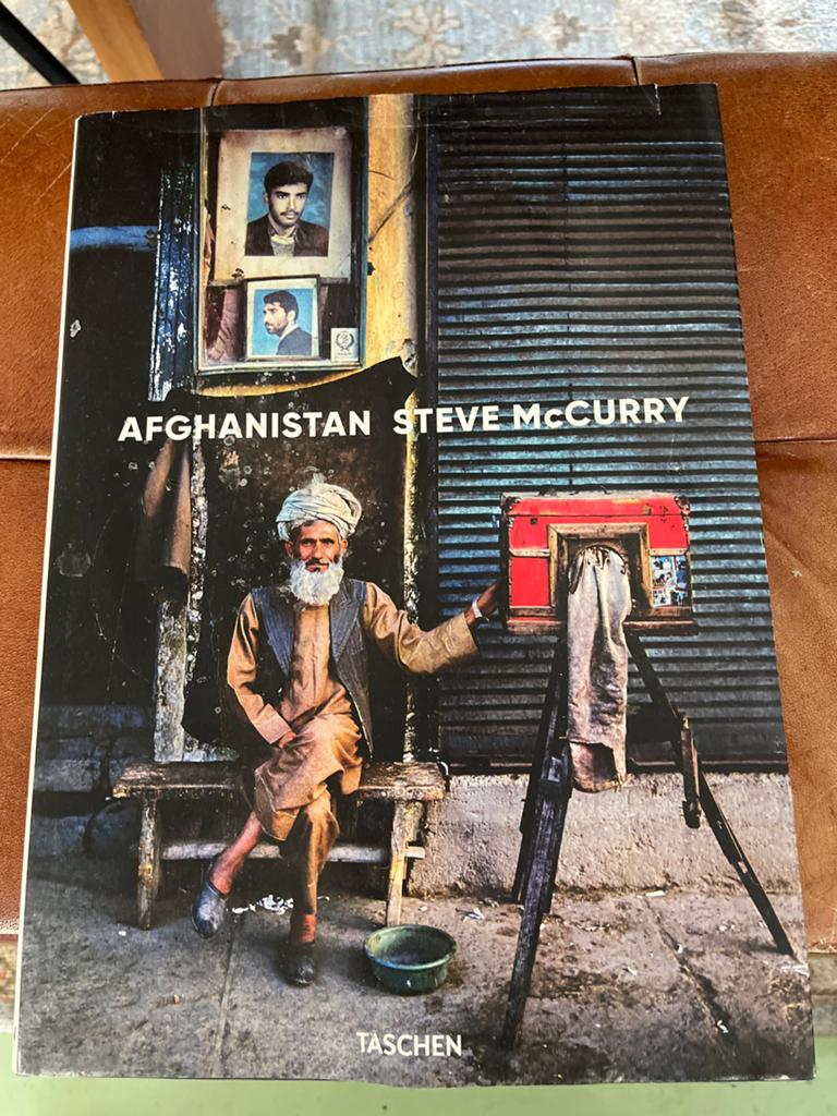 Afghanistan Steve McCurry - Prachtig Fotoboek, Boeken, Kunst en Cultuur | Fotografie en Design, Ophalen, Zo goed als nieuw, Fotografie algemeen