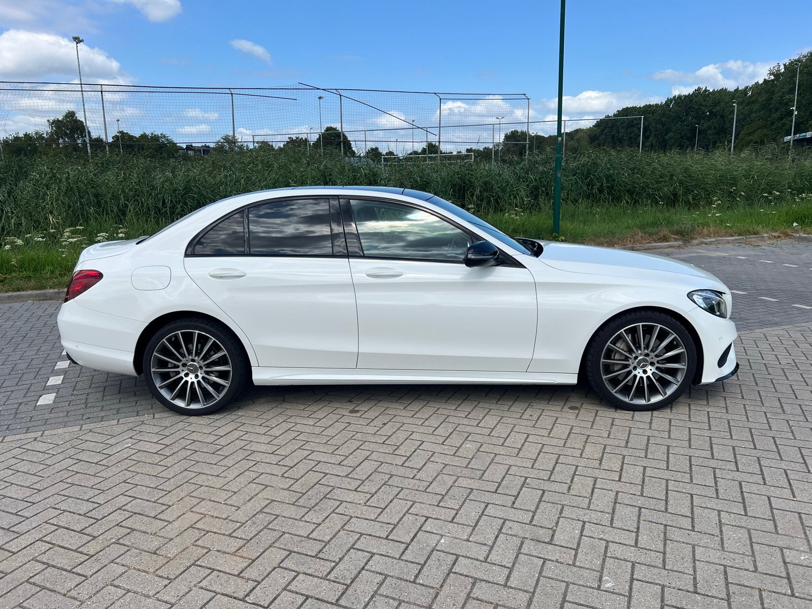 Mercedes-Benz C-Klasse C350 e Plug-in Hybrid 279pk 7G-TRONIC, Auto's, Automaat, Achterwielaandrijving, Zwart, Wit