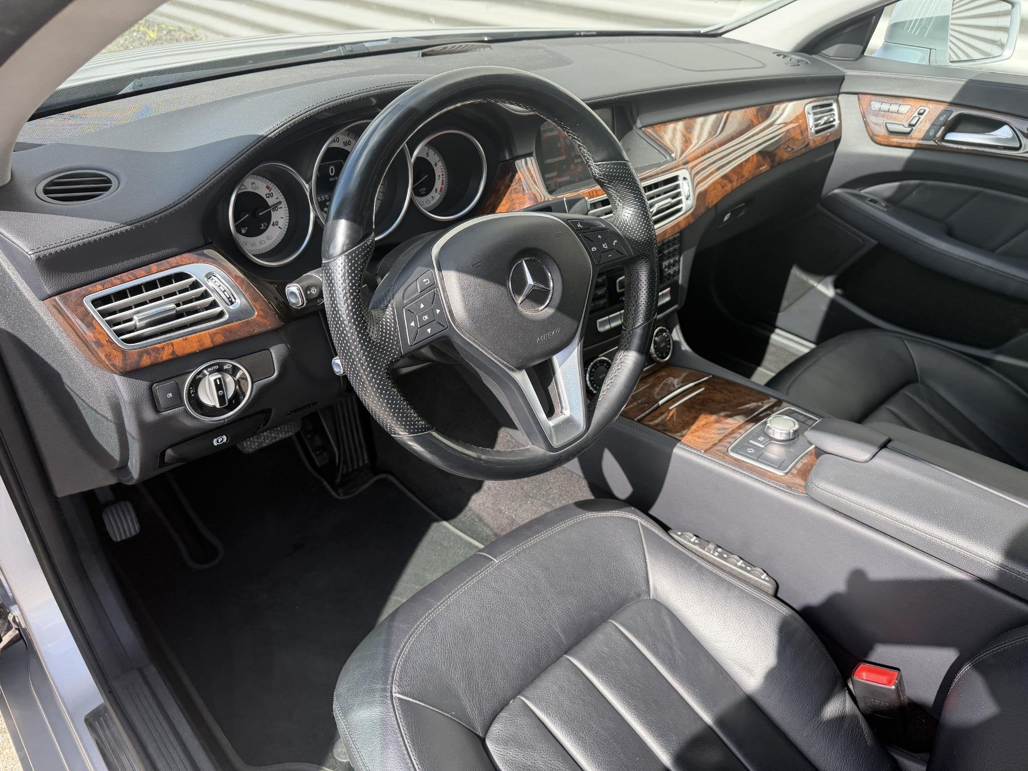 Mercedes-Benz CLS-klasse 350 Schuifdak Full Options, Auto's, Mercedes-Benz, Automaat, Euro 5, Achterwielaandrijving, Gebruikt