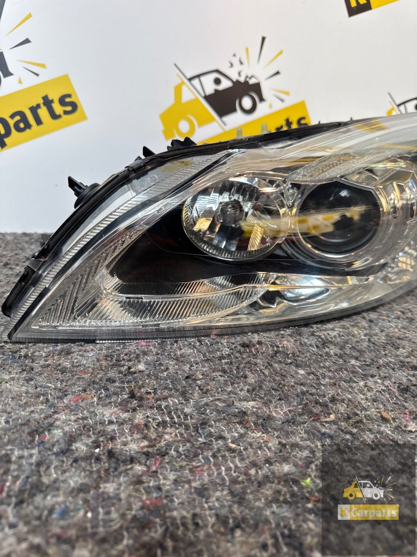 Volvo c70 Koplamp Links voor origineel 31299788 Lamp, Gebruikt, Gunnar Engellaus vag 8
405 31  Gothenburg, SE, Info@volvocars.com