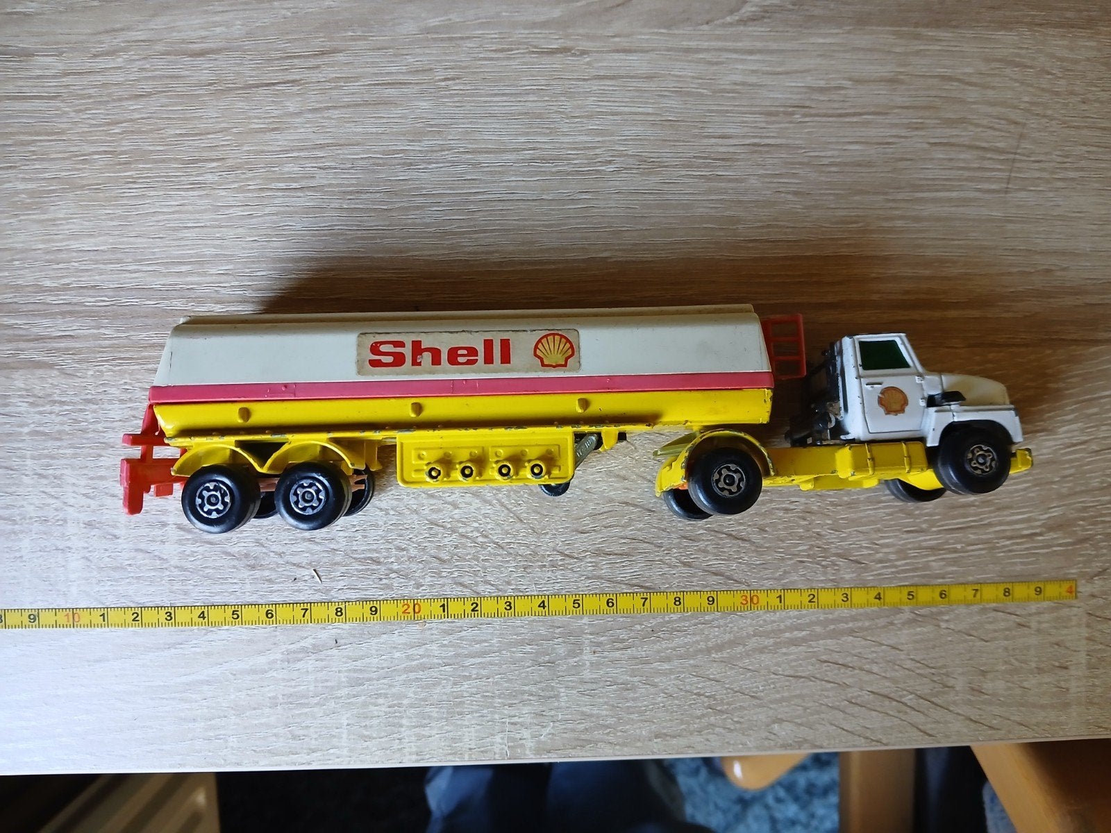Oude shell vrachtwagen, Ophalen, Zo goed als nieuw, Bus of Vrachtwagen, Overige merken