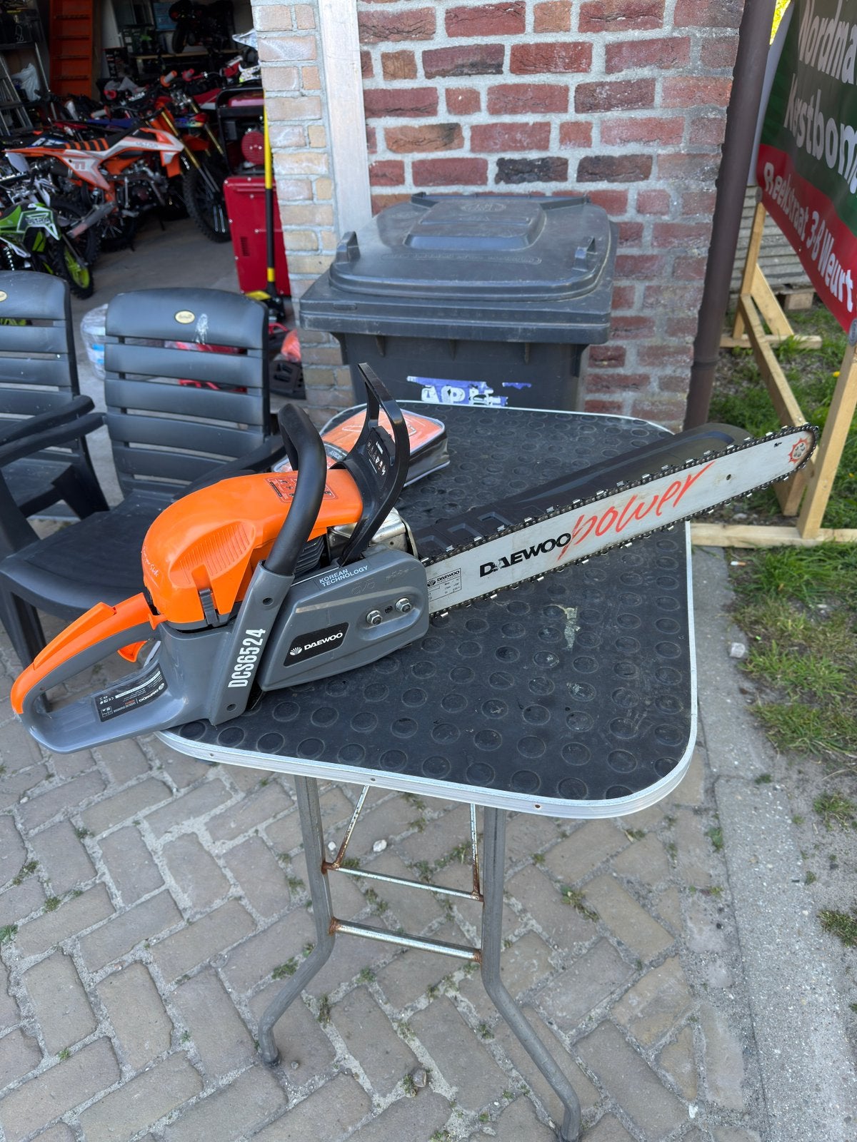 Daewoo kettingzaag 1x gebruikt zgan 60cm, Ophalen, Zo goed als nieuw, Benzine
