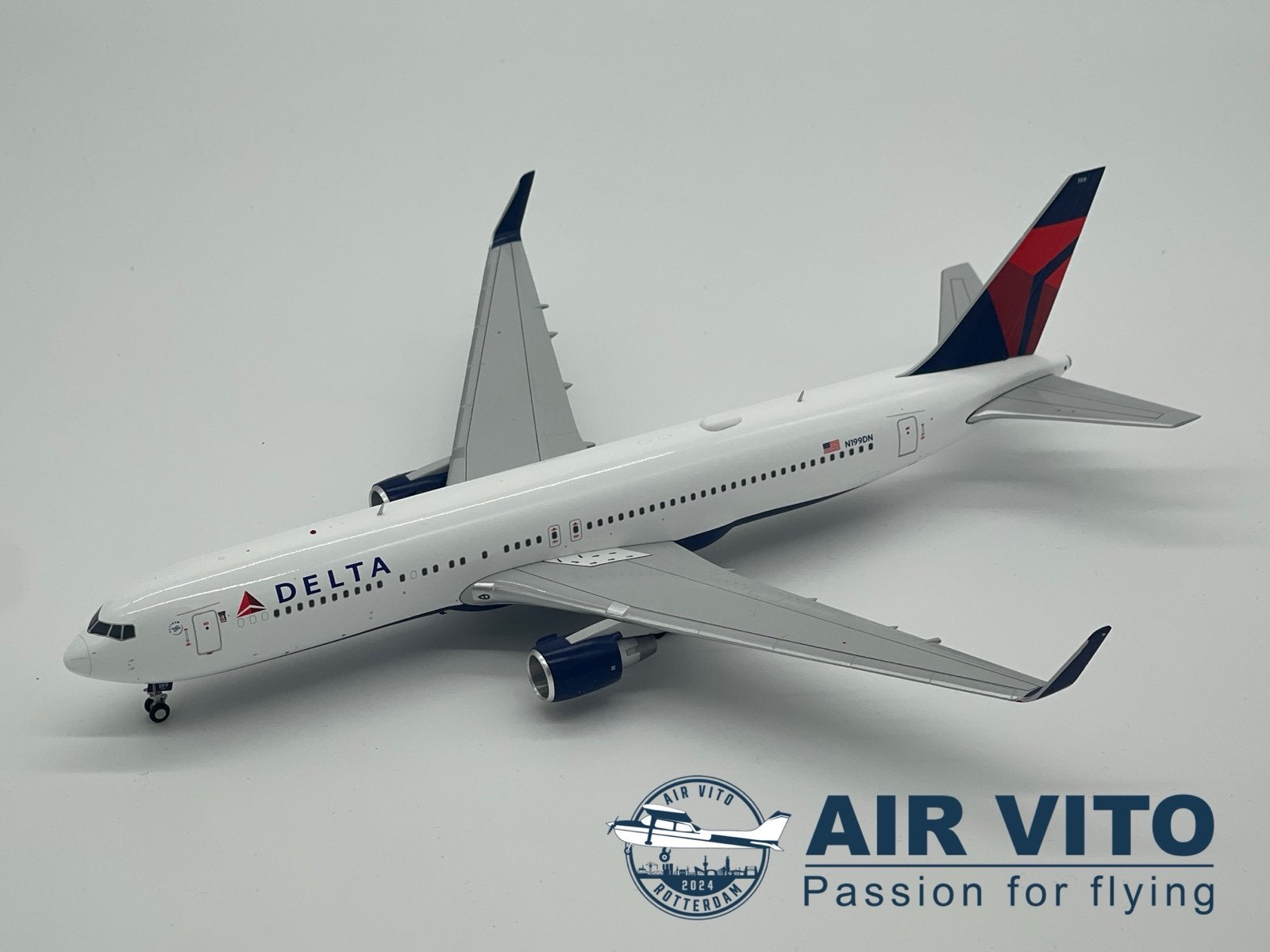 Boeing 767-300ER Delta Air Lines N199DN - Gemini Jets 1:200, 2992jb, Schaalmodel, Ophalen of Verzenden, Operations@airvito.com
