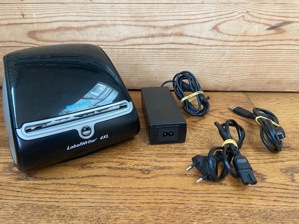 Dymo 4XL Labelprinter + 2 rollen labels, Computers en Software, Labelprinters, Dymo, Info@debitstore.nl, Ophalen of Verzenden