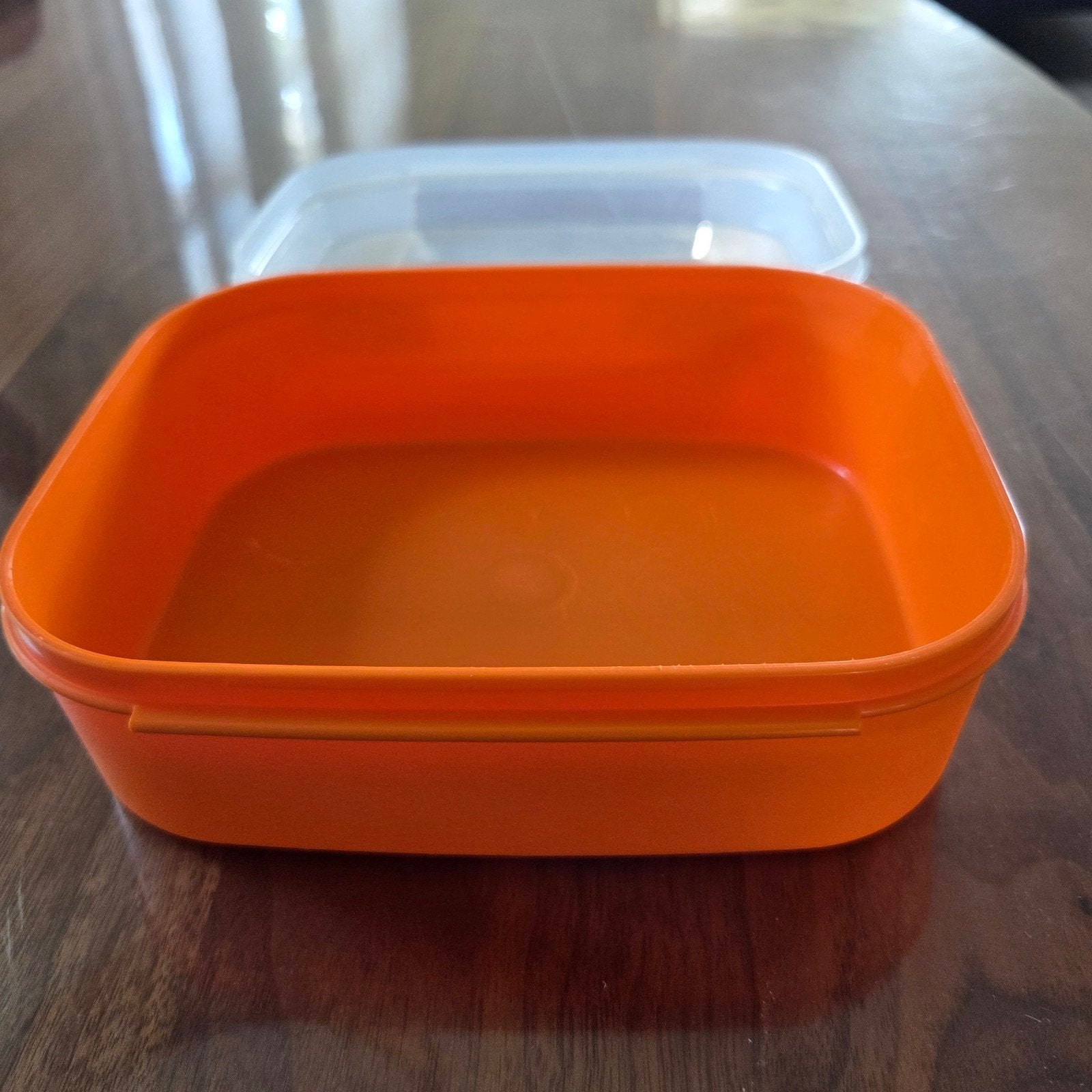 Retro Oranje Tupperware Bewaardoos - Nostalgie, Huis en Inrichting, Gebruikt, Bewaardoos, Oranje, Ophalen of Verzenden