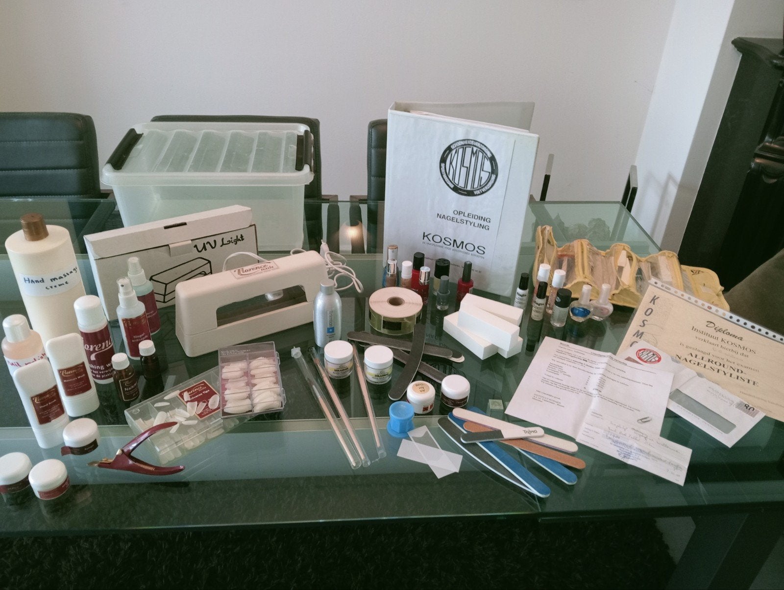 Professionele manicure benodigheden, Sieraden, Tassen en Uiterlijk, Uiterlijk | Cosmetica en Make-up, Ophalen, Zo goed als nieuw