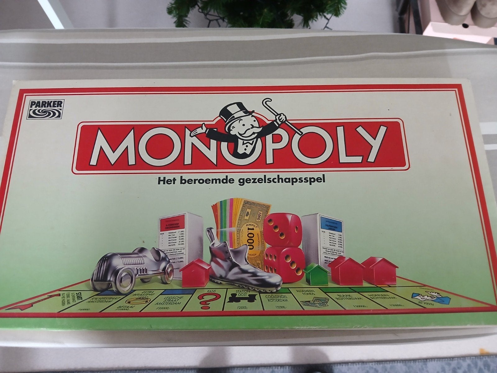 Monopoly: Het beroemde gezelschapsspel (Parker), Drie of vier spelers, Ophalen of Verzenden, Gebruikt, Parker