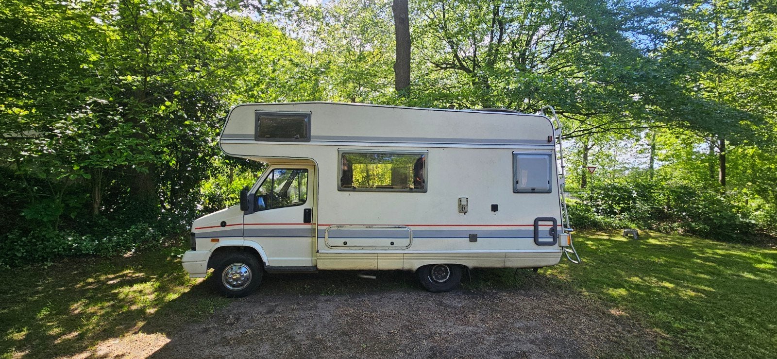 Fiat Ducato Bŭrstner Camper 1992 Diesel, Caravans en Kamperen, Brandblusser, Standaard zit, Alkoof, Fiat