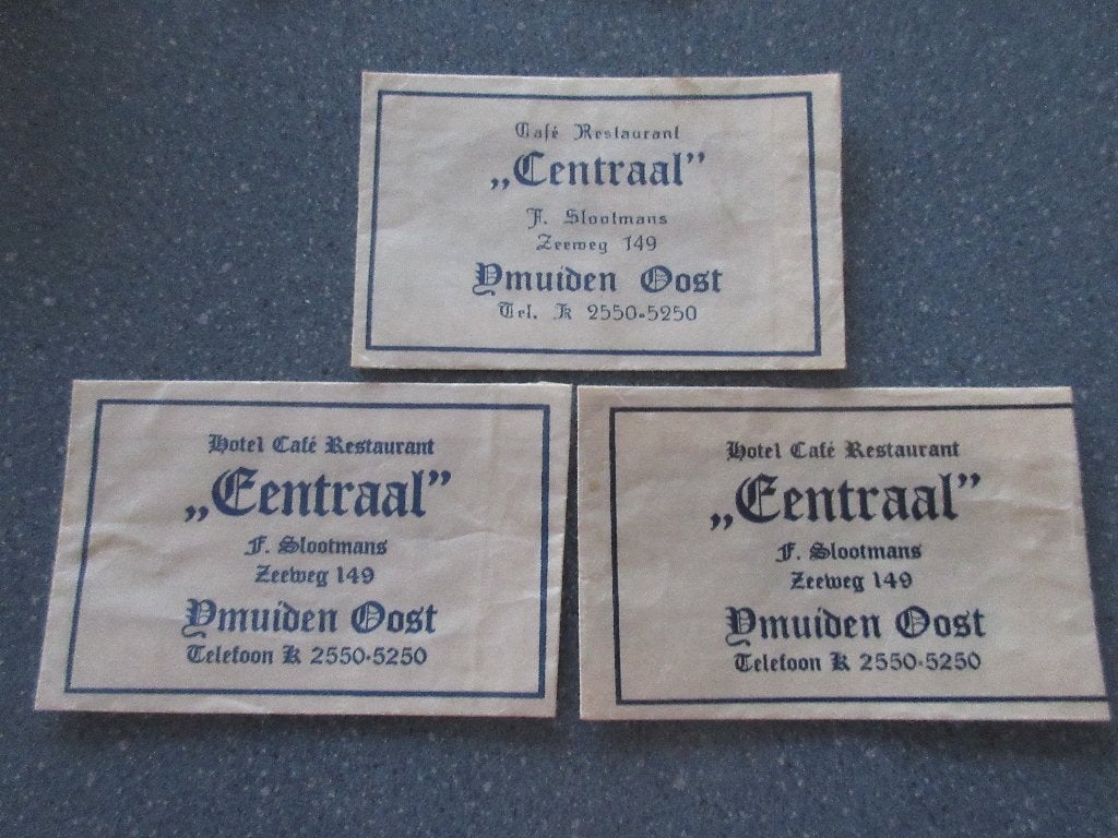 3 x IJmuiden-Oost, café-rest. Centraal, Verzenden, Nederland