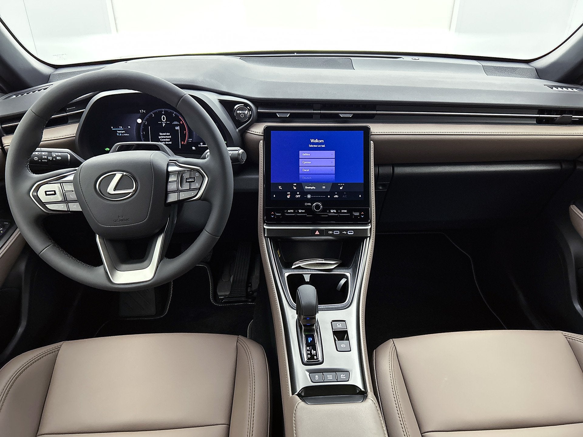 Lexus LBX Elegant 2WD | Tech Pack | Stuurwiel Verwarming | P, Auto's, 136 pk, Gebruikt, Zwart, 650 kg