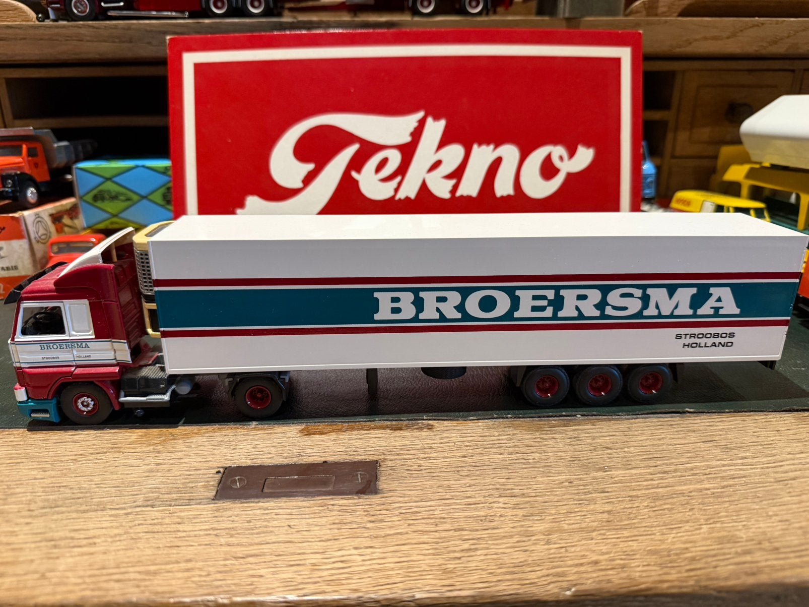 TEKNO SCANIA 113STREAMLINE BROERSMA, Ophalen of Verzenden, Zo goed als nieuw, Bus of Vrachtwagen, Tekno