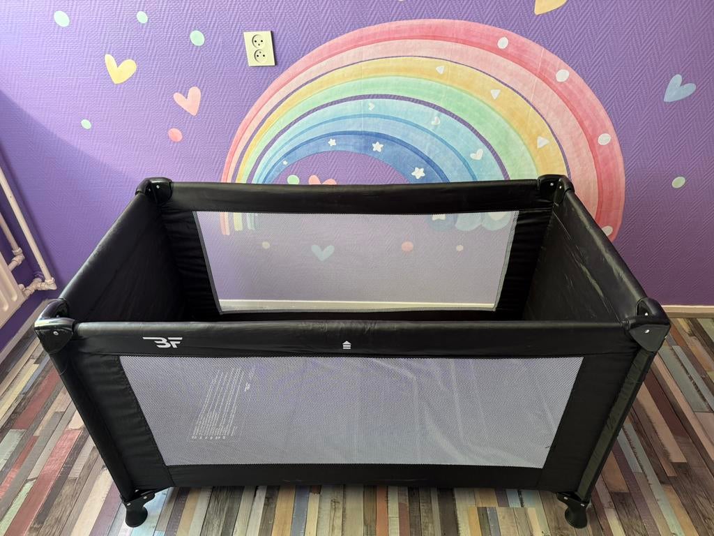 Bebies First campingbedje / reisbed 120x60 zwart, Ophalen, Zo goed als nieuw, Reisbedje
