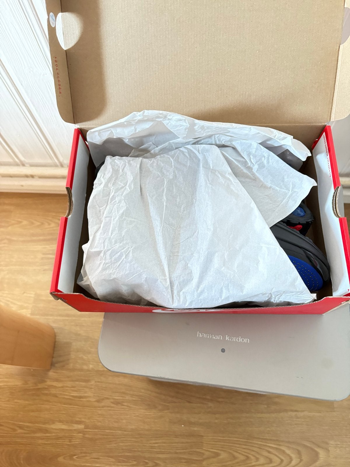Nieuwe Nike Air Max DN - Lyon Blue/Varsity Maize-Polar, Ophalen of Verzenden, Nieuw, Blauw, Sneakers of Gympen