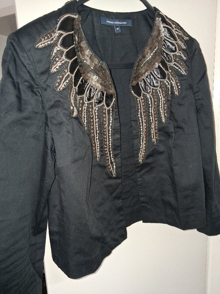 Prachtige bolero met borduursel en pailletten M, Maat 38/40 (M), Zwart, Ophalen of Verzenden, Zo goed als nieuw