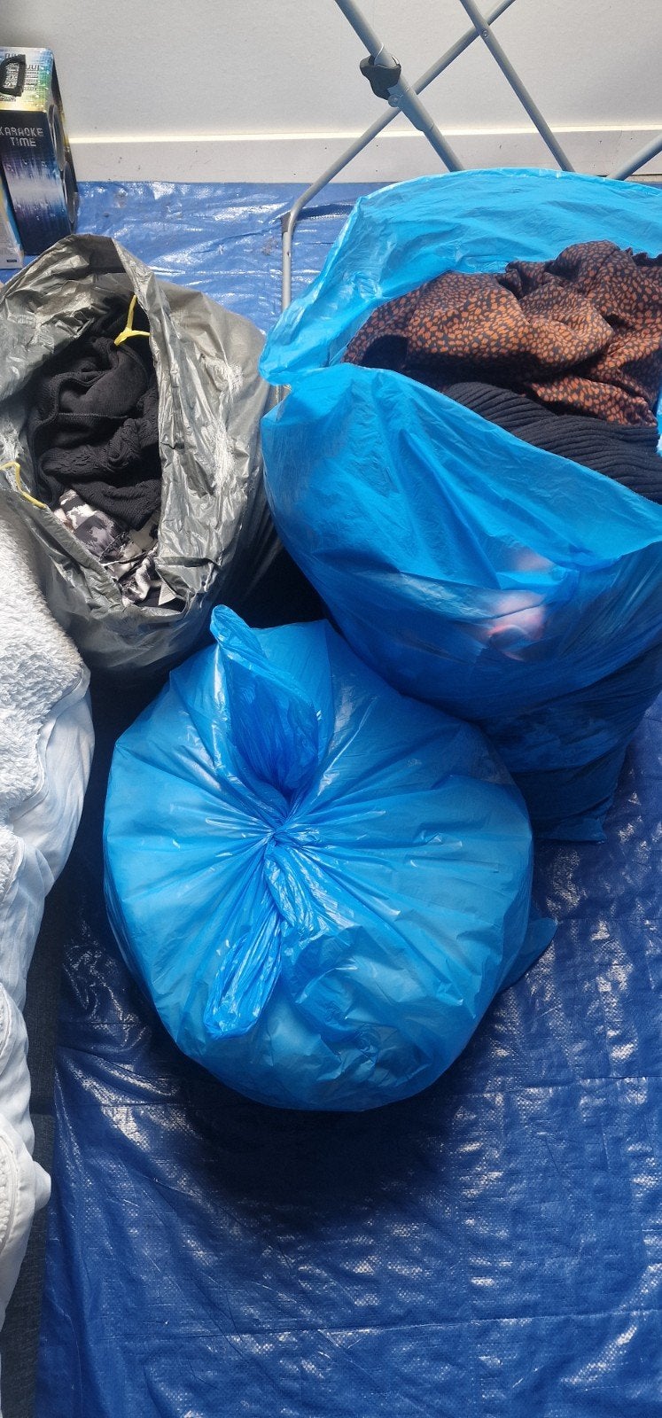 Grote partij kleding in zakken, Diverse, Ophalen, Zo goed als nieuw