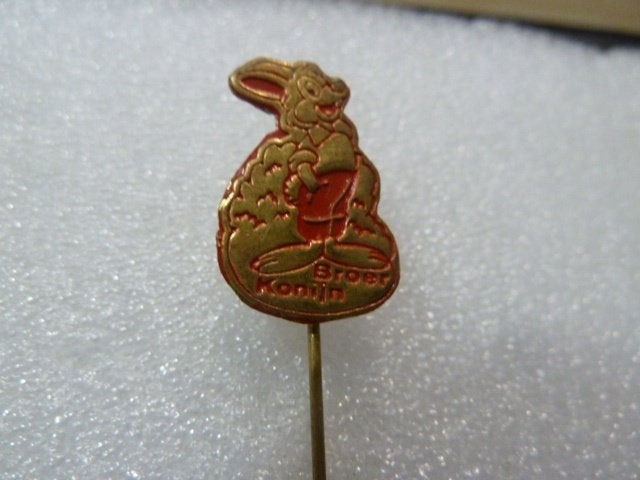 Vintage Broer Konijn Speldje - Disney Pin, Ophalen of Verzenden, Gebruikt, Figuurtje, Speldje of Pin