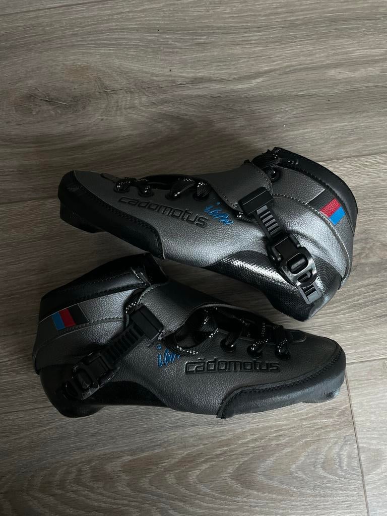 Cadomotus SR-3 Skeelerschoen - Maat 38, Sport en Fitness, Skeelers, Gebruikt, Overige typen, Overige merken, Dames, Ophalen of Verzenden