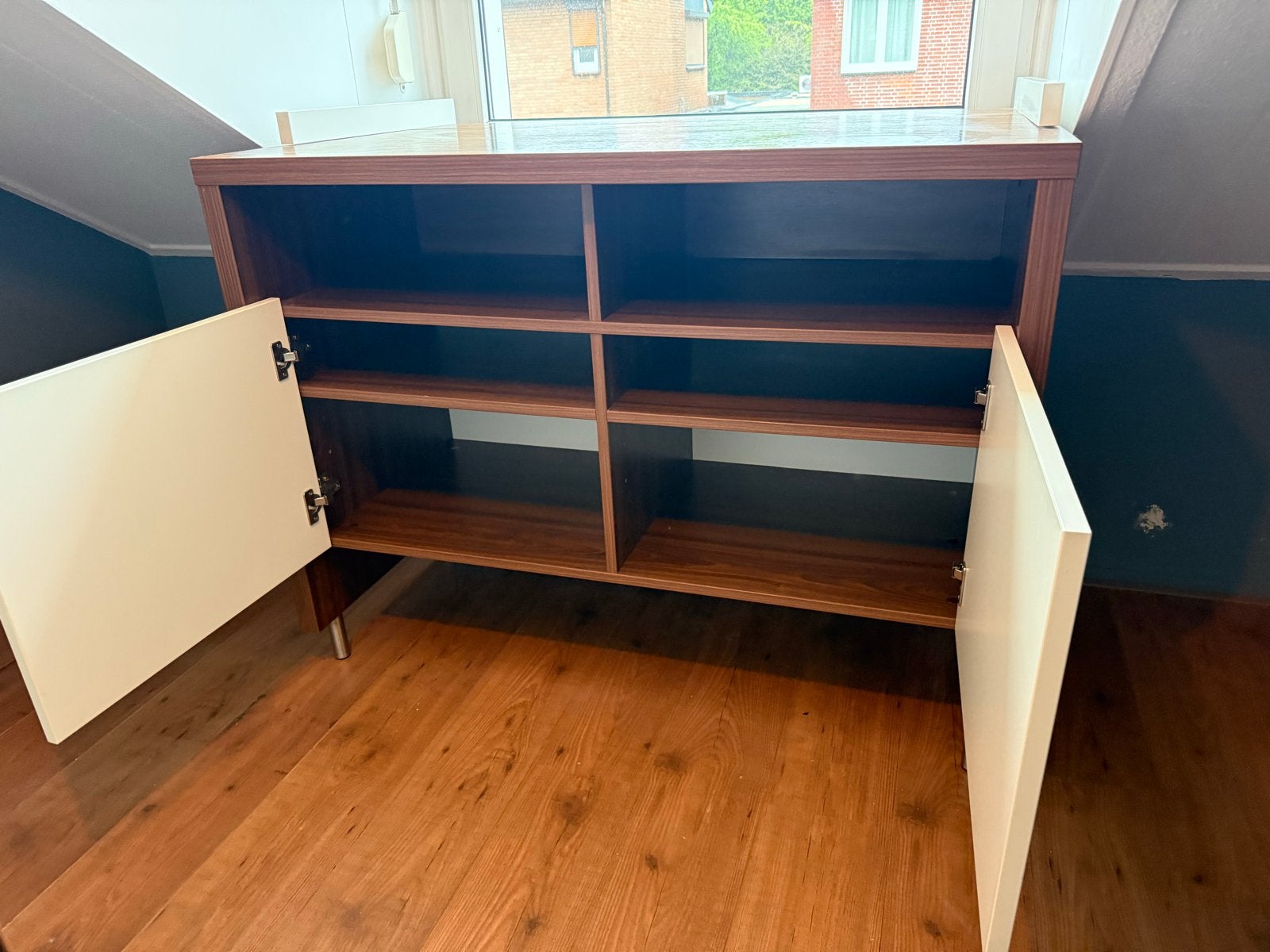 Foto 7 van Complete babykamer: ledikant, kledingkast en commode