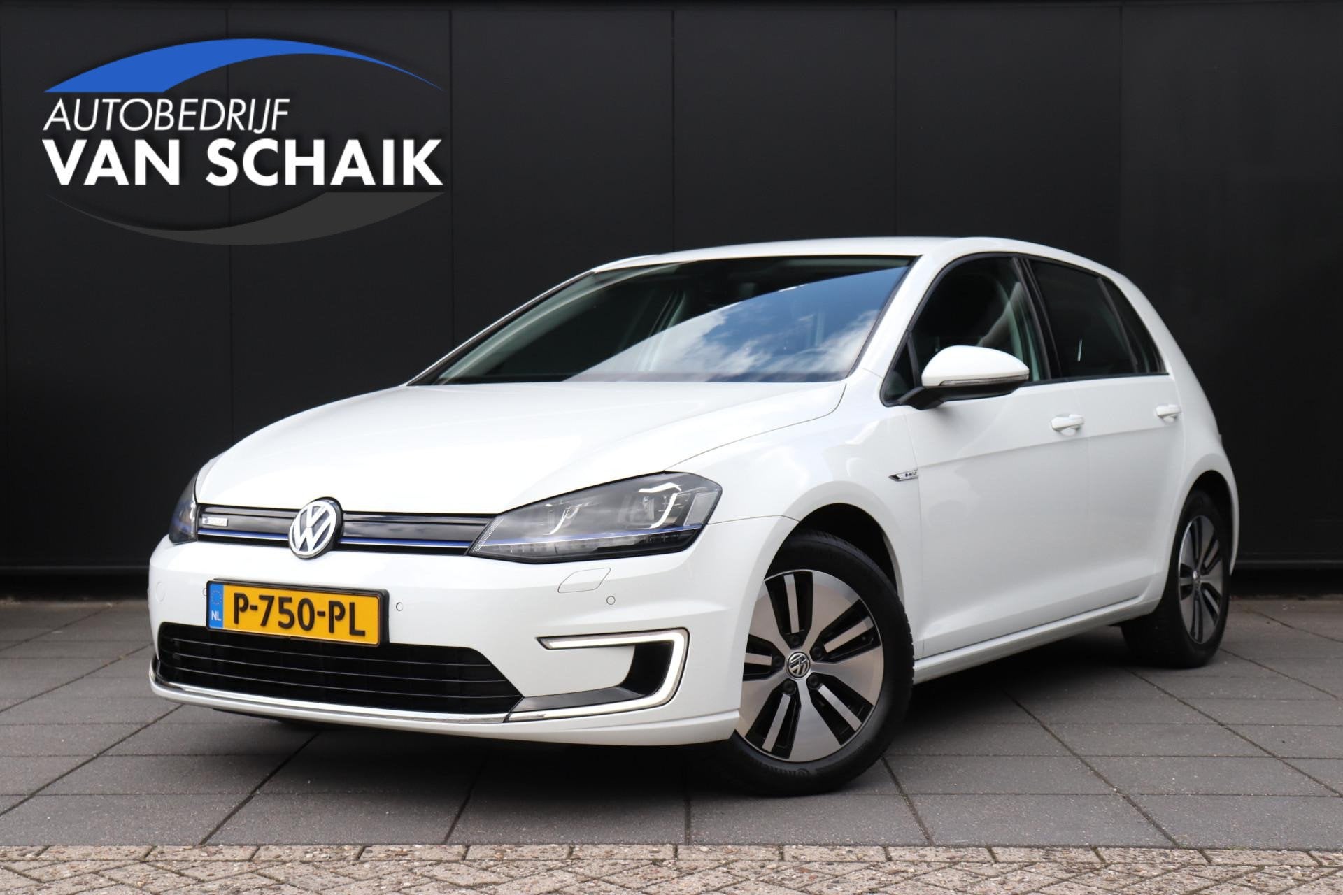 Volkswagen e-Golf 116 PK | SOH 83,6% | NAVI | STOELVERWARMIN, Auto's, Stof, Gebruikt, 22 min, 116 pk