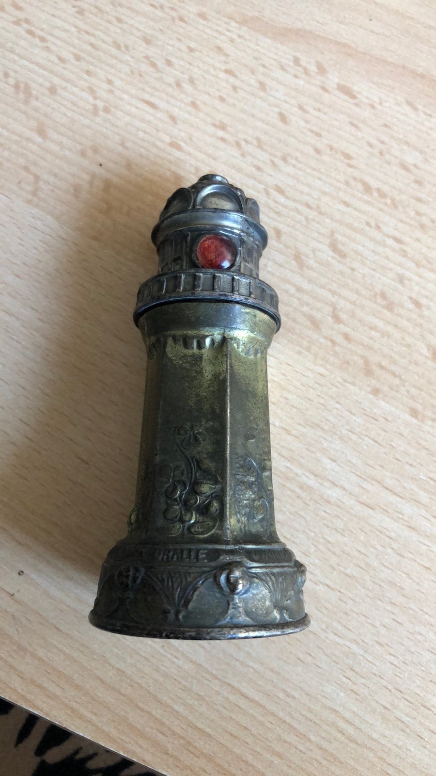 Antiek zeldzaam parfumflesje in houder, Antiek en Kunst, Ophalen of Verzenden