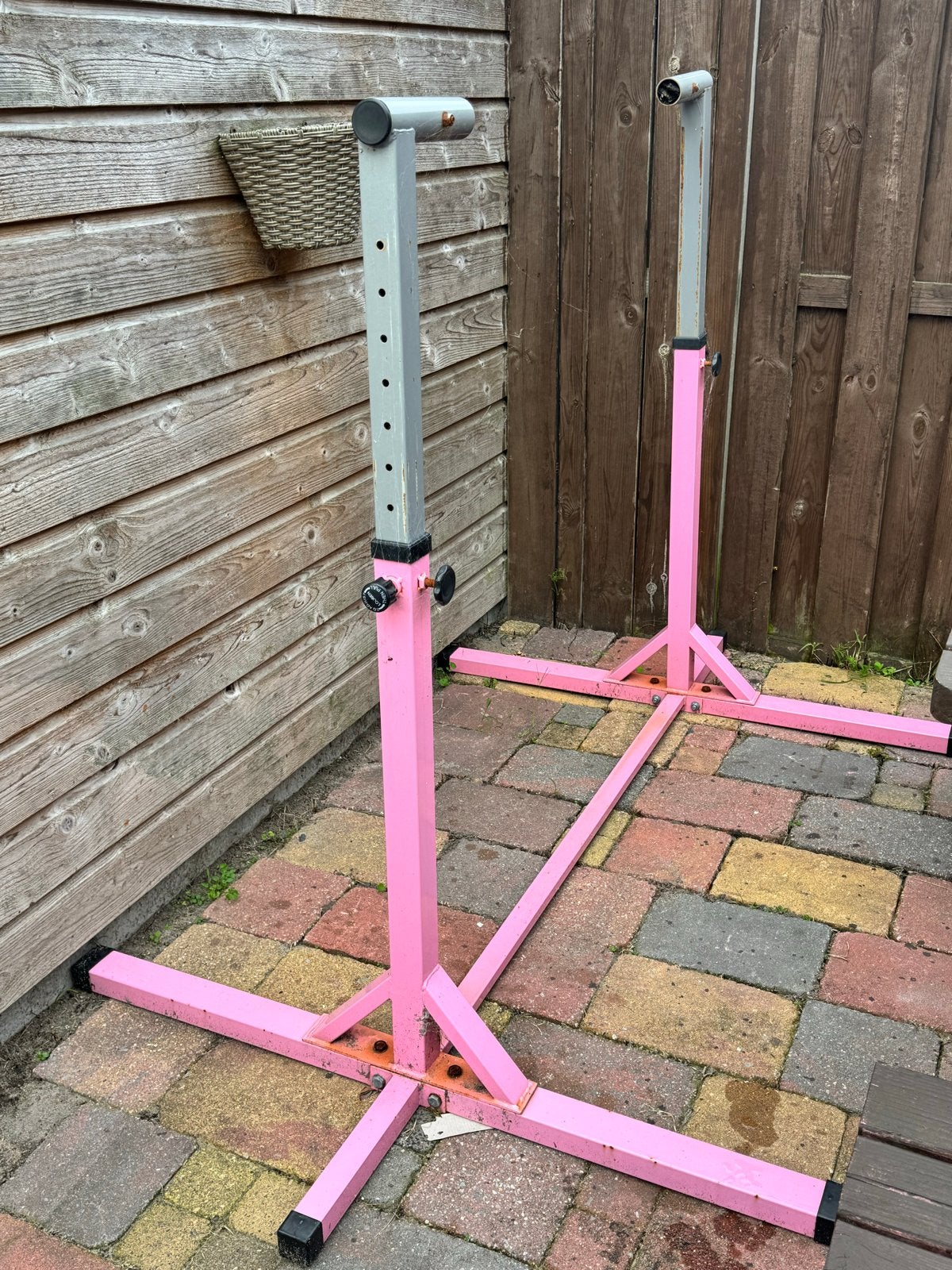 Professioneel stalen turnrek - roze (excl. houten stok), Sport en Fitness, Ophalen, Gebruikt, Roze, Materiaal