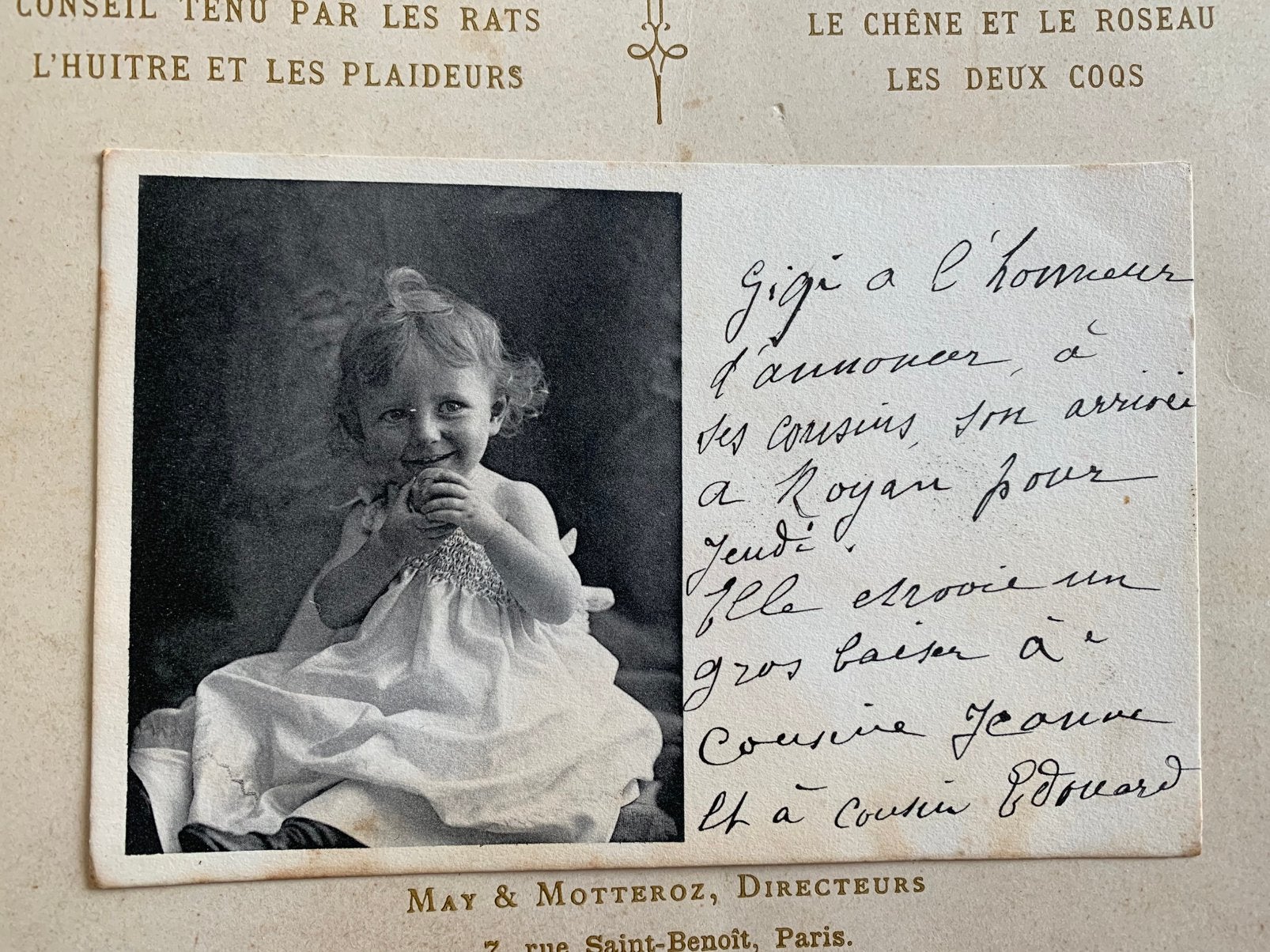 Meisje in wit jurkje (GO), Ophalen of Verzenden, Voor 1920, Gelopen, Kinderen