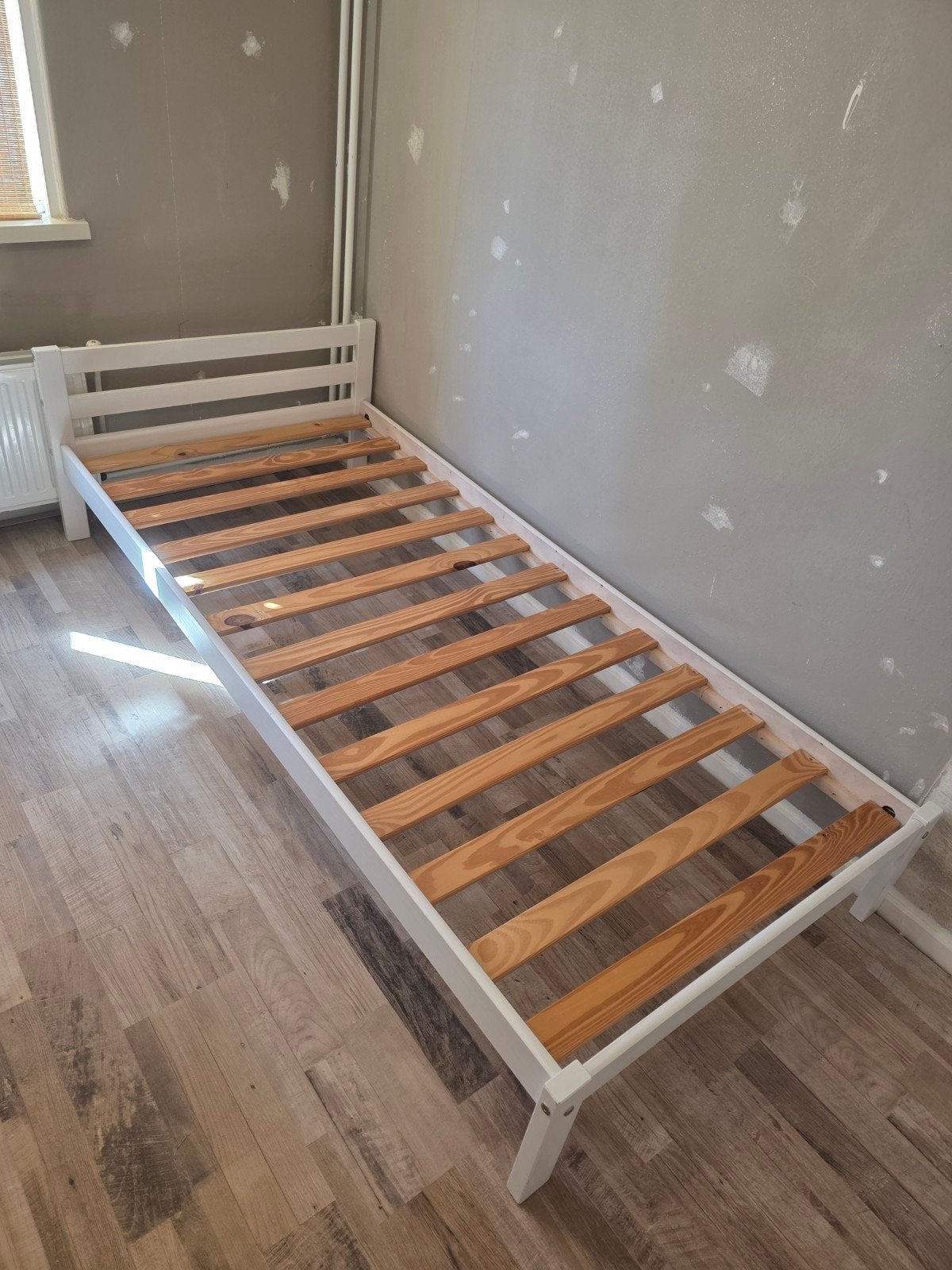 Wit houten eenpersoonsbed 200x90 cm, Huis en Inrichting, Slaapkamer | Bedden, Ophalen, Gebruikt, 90 cm, Eenpersoons