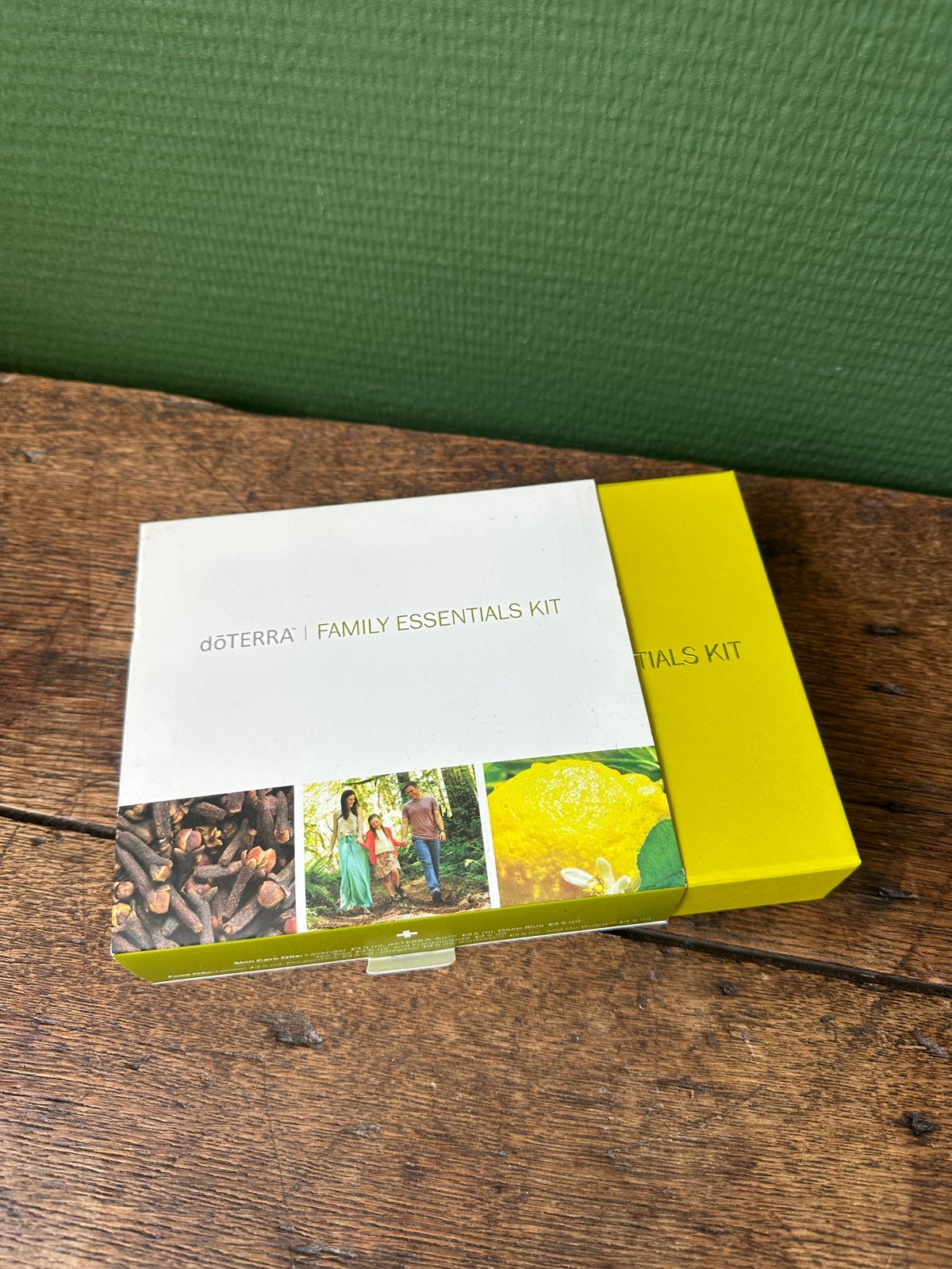dōTERRA Family Essentials olie Kit - niet compleet, Ophalen of Verzenden, Gebruikt, Overige typen