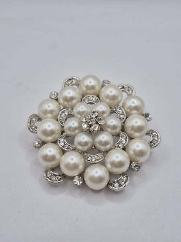 'Parel'  broche, Overige materialen, ., Ophalen of Verzenden, Zo goed als nieuw