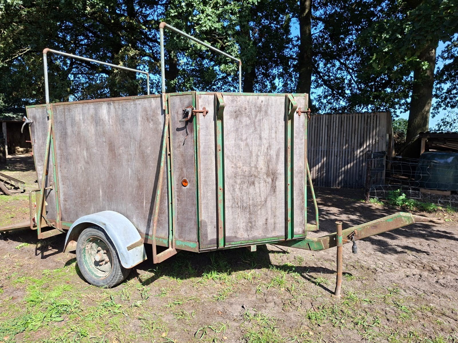 Veewagen met klep voor en achter, Ophalen