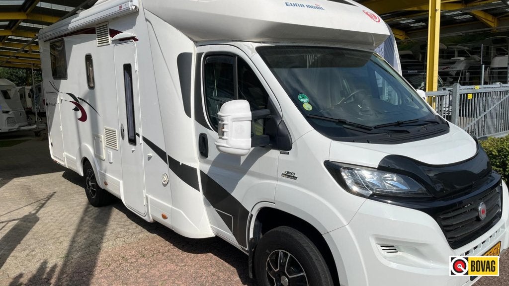 Eura Mobil Profila RS 720 QB QUEENSBED+HEFBED, Ringverwarming, Fiat, Afzuigkap, Bedrijf