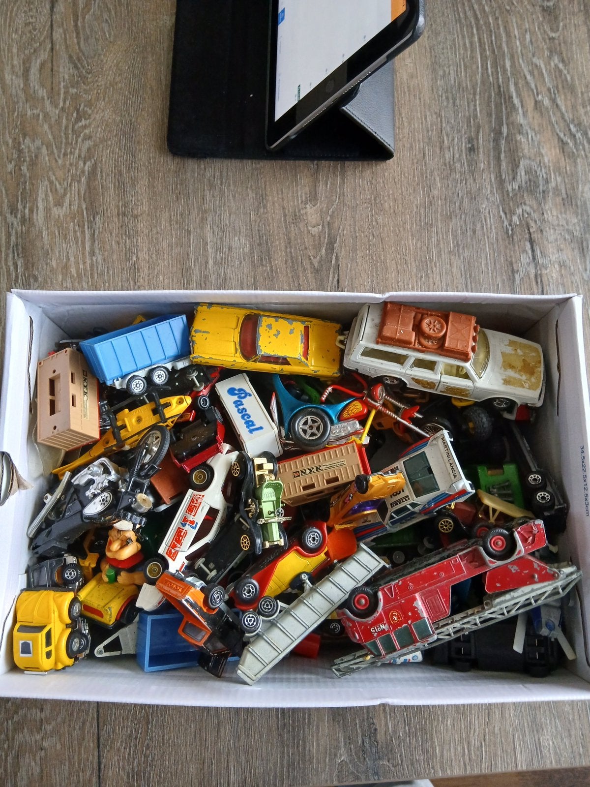 Schoendoos vol auto’s, Ophalen of Verzenden, Gebruikt, Auto