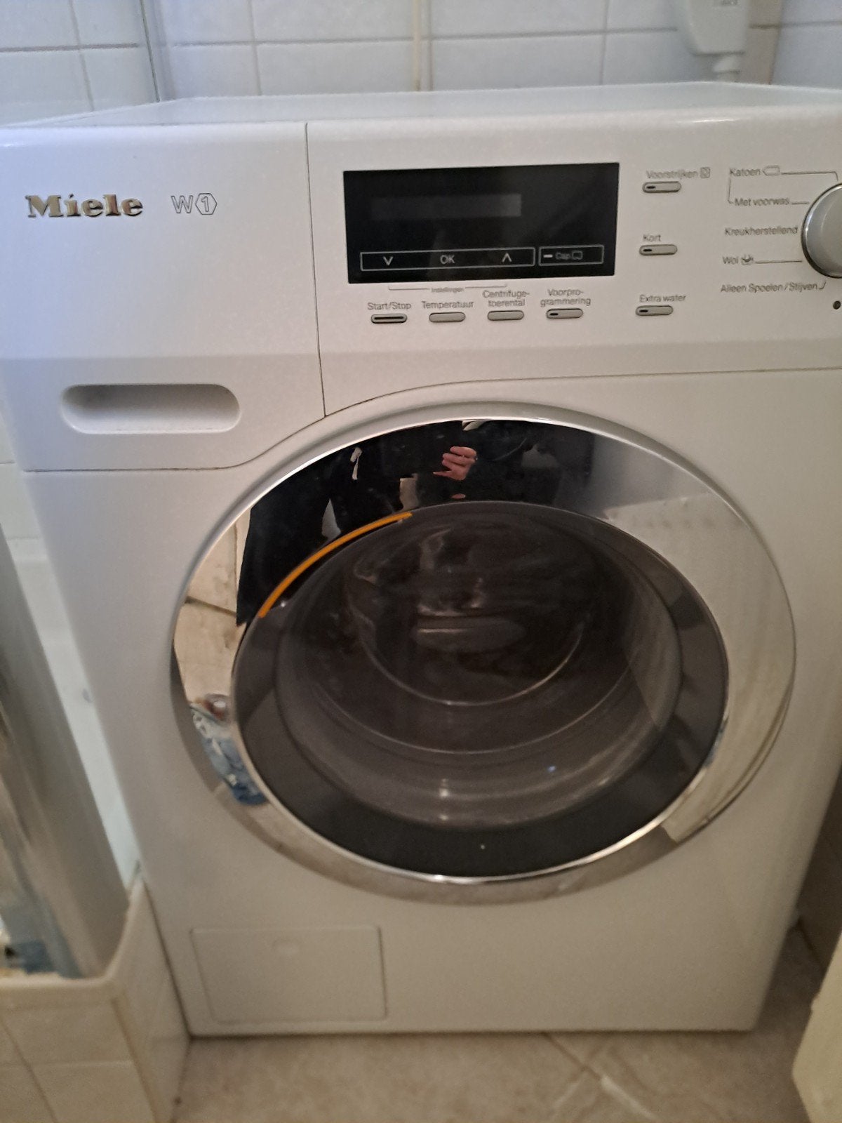 Miele W1 Wasmachine - Zo goed als nieuw, 6 tot 8 kg, Ophalen, Zo goed als nieuw, Voorlader