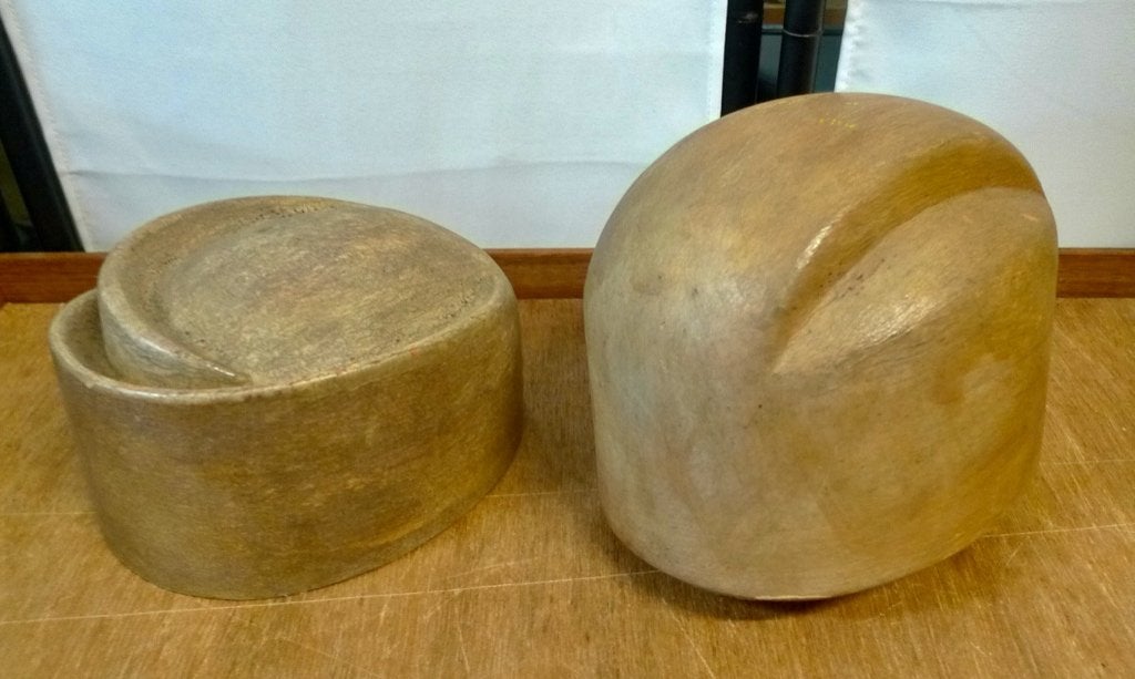 Set van 2 sculptuur houten hoedenmallen (jaren 30), Ophalen of Verzenden, Hout, Overige typen