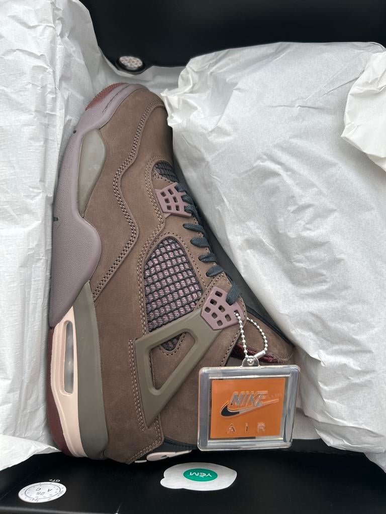 Nike Air Jordan 4 Retro OG SP AMM Dark Mocha Maat 44, Kleding | Heren, Schoenen, Ophalen of Verzenden, Nieuw, Bruin, Sneakers of Gympen