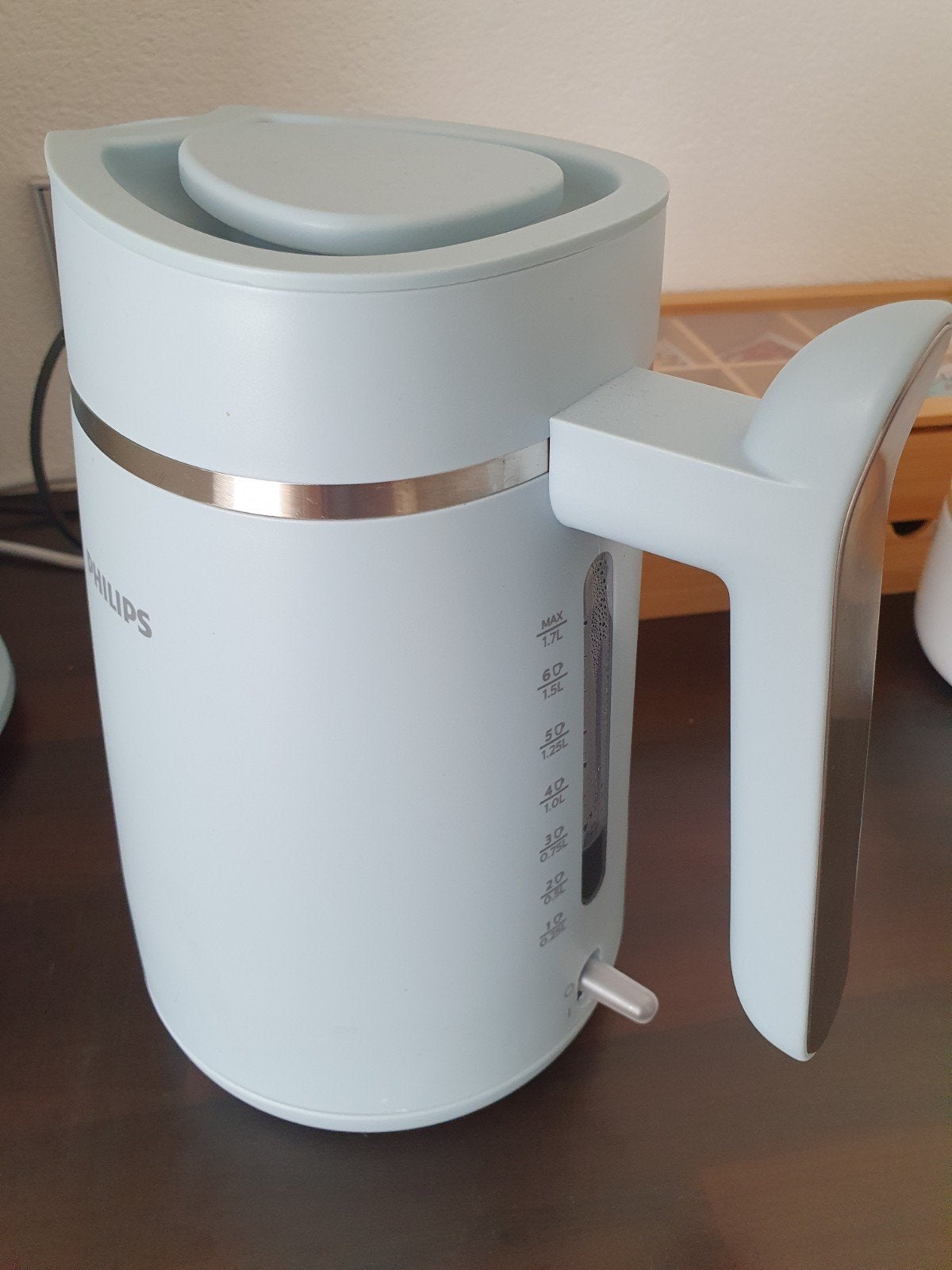 Waterkoker philips 1,7 liter lichtblauw, 1 tot 2 liter, Ophalen of Verzenden, Zo goed als nieuw