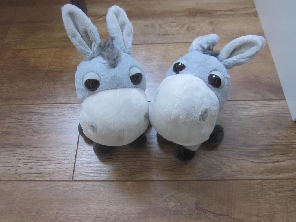 Big Headz TCC Global lichtgrijs zacht pluche ezel knuffel 3x, Paard, Overige merken, Overige karakters, Grijs