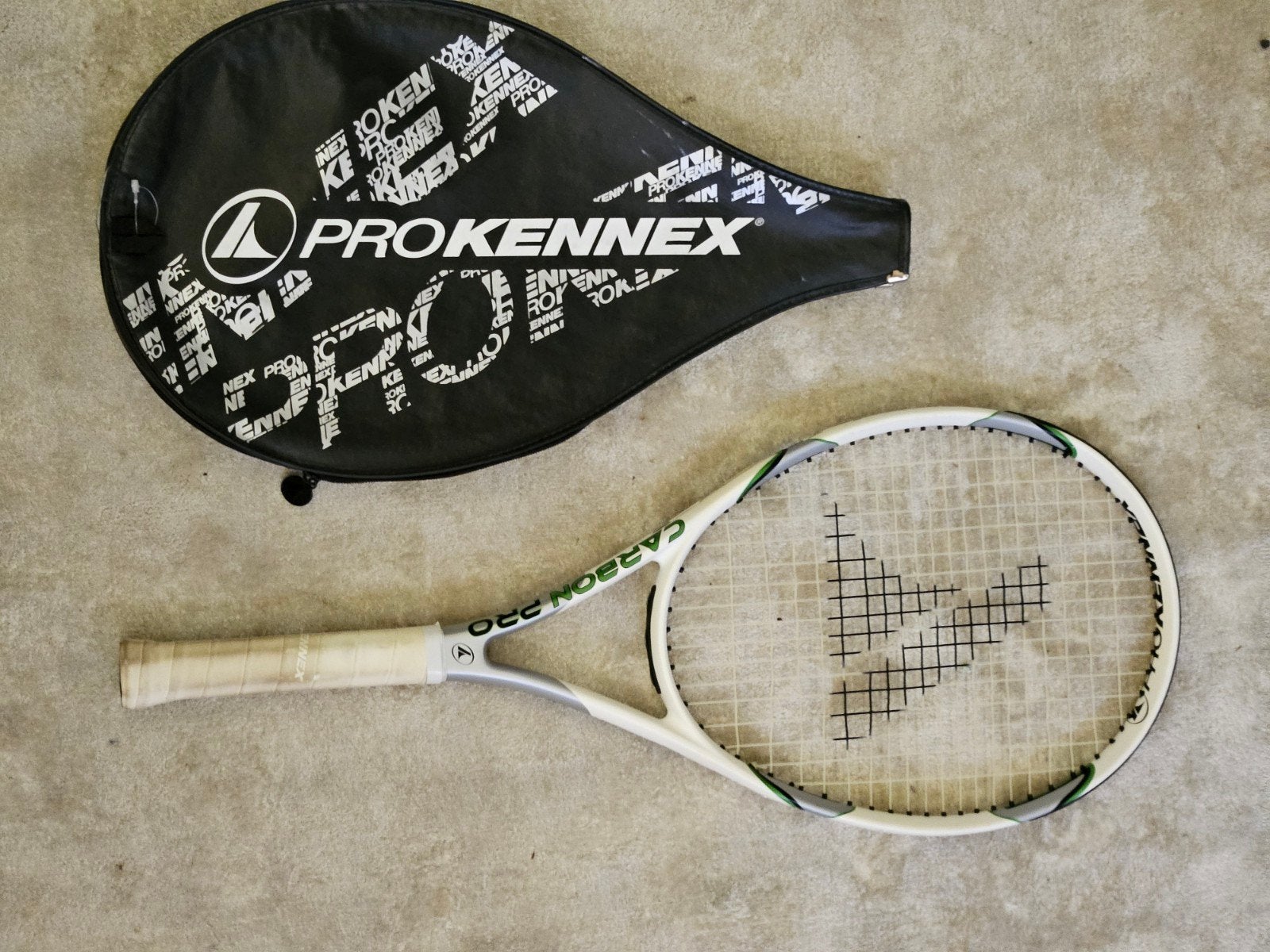 ProKennex Carbon Pro Tennisracket met hoes, Sport en Fitness, Tennis, Ophalen, Gebruikt, Racket, Overige merken