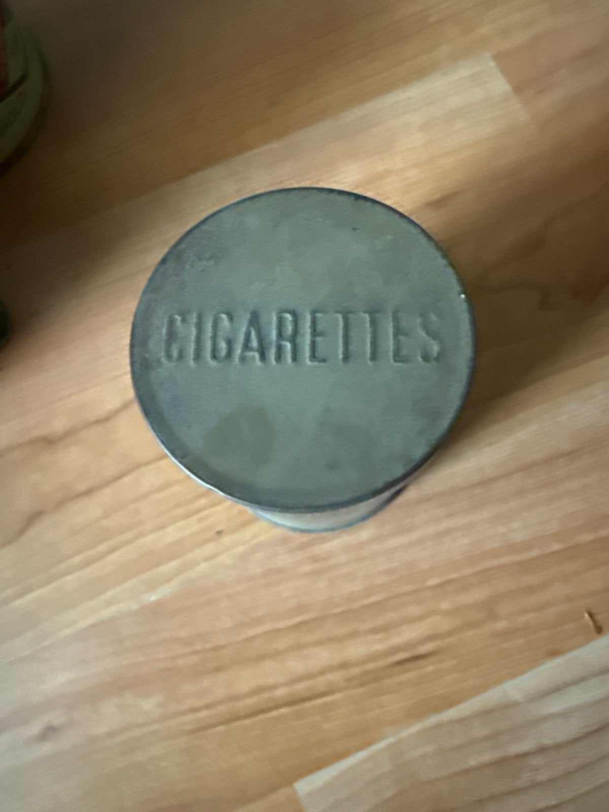Vintage sigarettenblik - Oud metalen blikje, Verzenden, Gebruikt, Overige, Overige merken