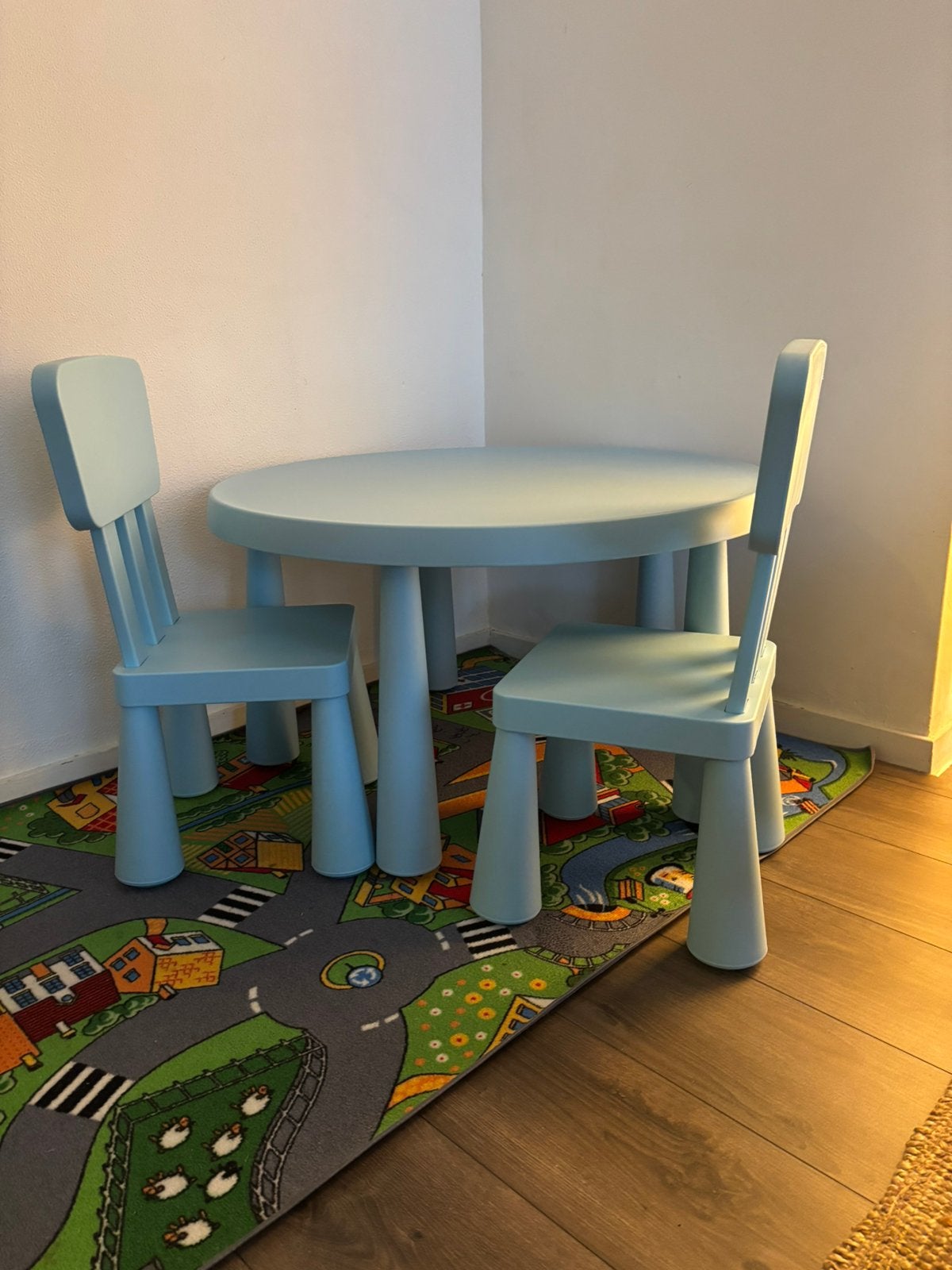 Ikea mammut tafel met 2 stoelen, Ophalen, Zo goed als nieuw, Tafel(s) en Stoel(en)