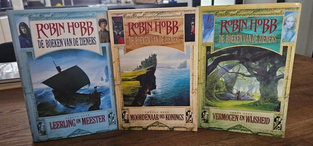 Robin Hobb - De Boeken van de Zieners Trilogy zgan, Ophalen, Zo goed als nieuw
