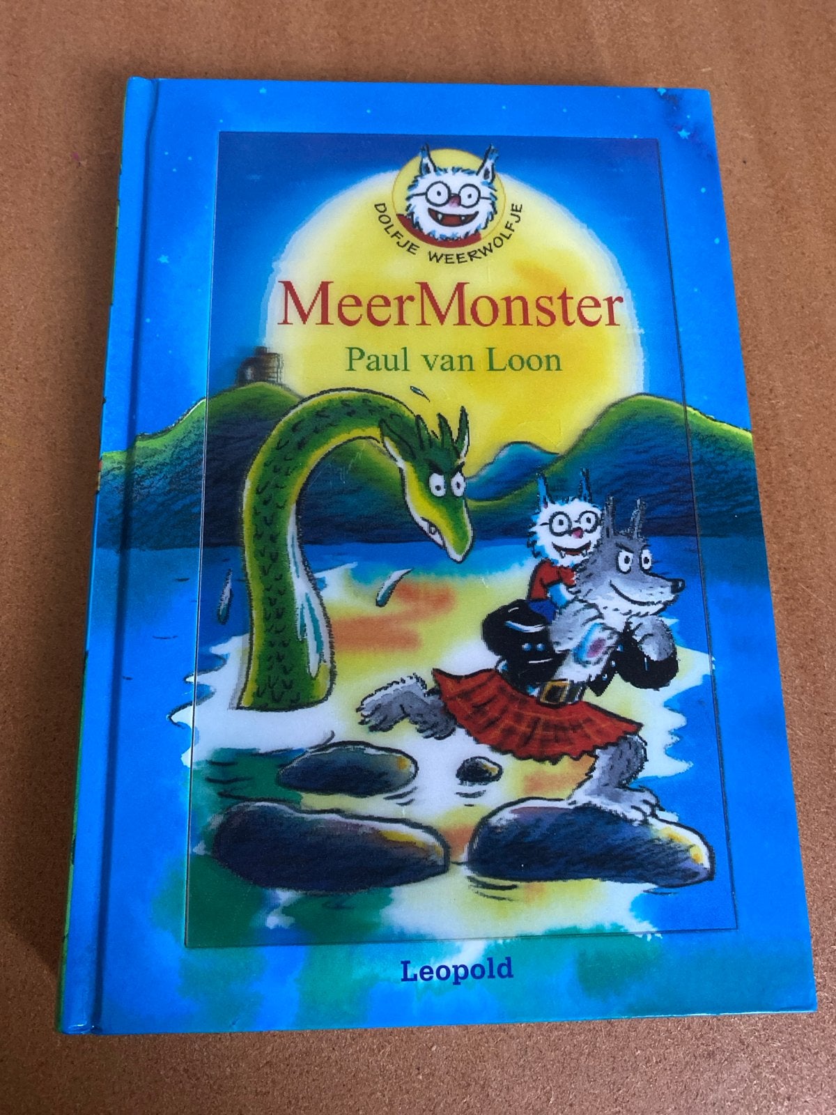 Dolfje Weerwolfje - MeerMonster (Paul van Loon), Ophalen of Verzenden, Zo goed als nieuw, Fictie algemeen