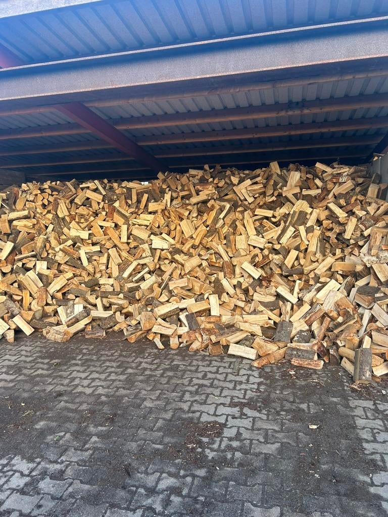 Droog haardhout mix en eiken hout. Gratis thuis geleverd, Tuin en Terras, Haardhout, 6 m³ of meer, Ophalen of Verzenden, Beukenhout