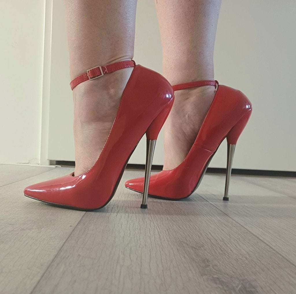 Fetish High Heels / killer heels (domina), Verzenden, Zo goed als nieuw, Schoenen met hoge hakken, Rood