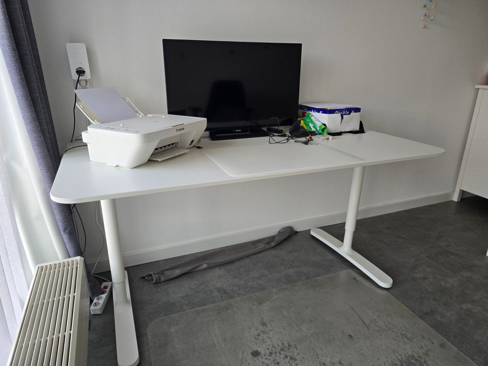 bureau wit 160x80 bekant Ikea, Huis en Inrichting, Ophalen, 160 cm, In hoogte verstelbaar, Zo goed als nieuw