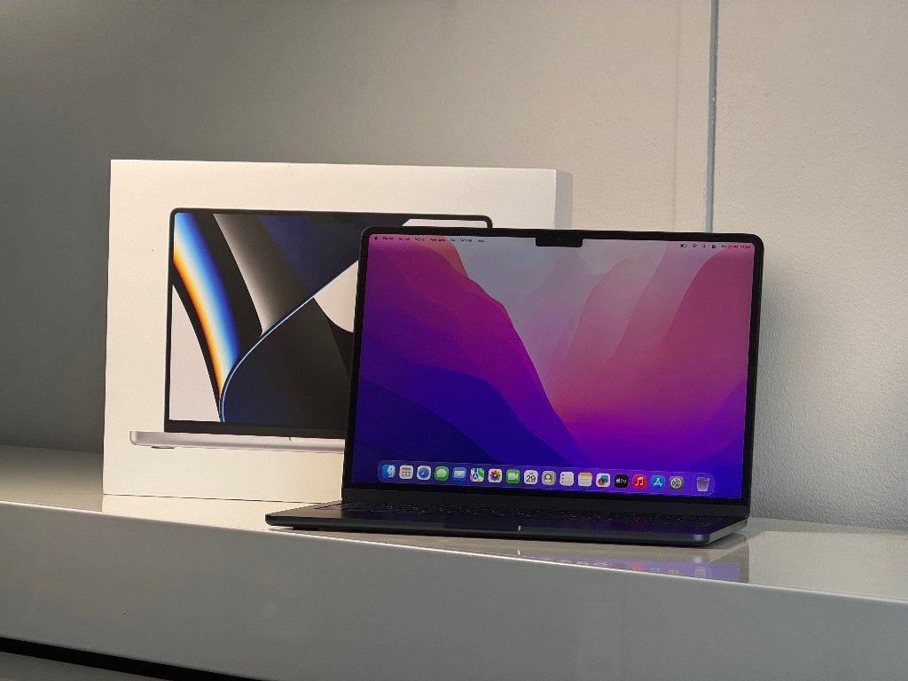 MacBook Air 13" M2 | 256GB SSD | 8GB RAM |   Midnight Blue, 256 GB, Qwerty, 8 GB, 13 inch