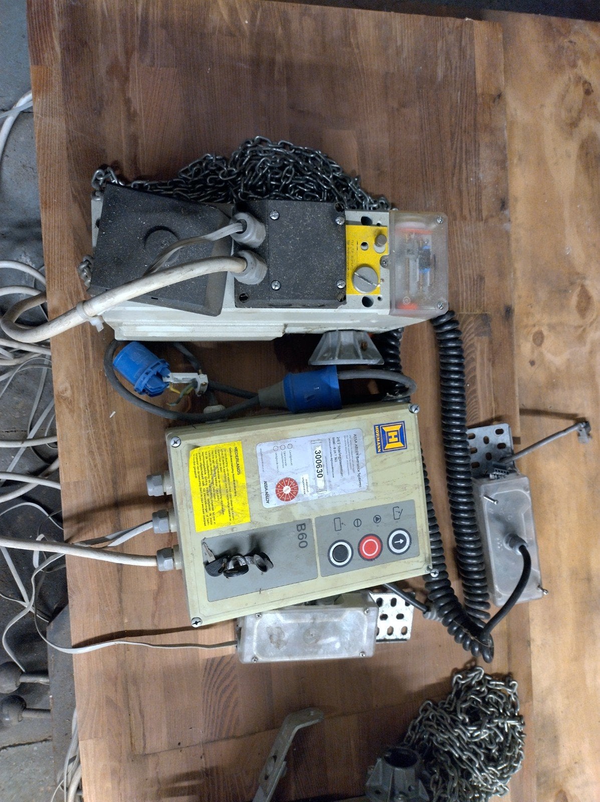 Hörmann garagedeuropener, Ophalen