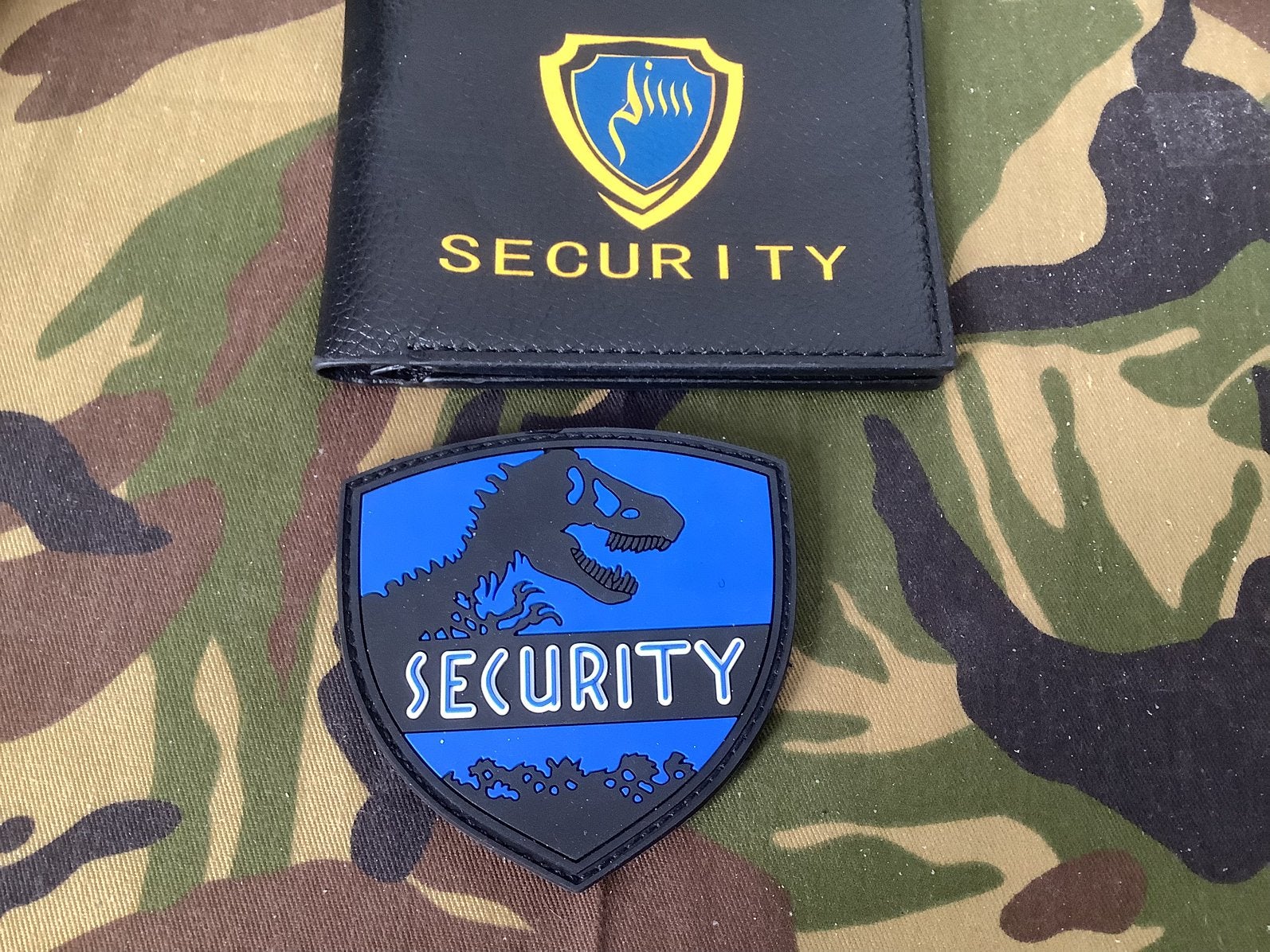 Set Security voor 12,50 inclusief verzending, Ophalen of Verzenden, Landmacht, Nederland, Embleem of Badge