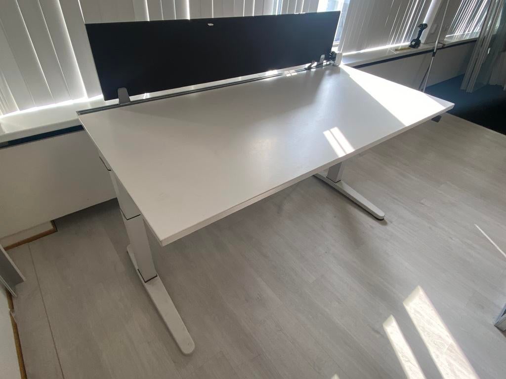 Steelcase Bureau met scheidingswand, Ophalen of Verzenden, Zo goed als nieuw